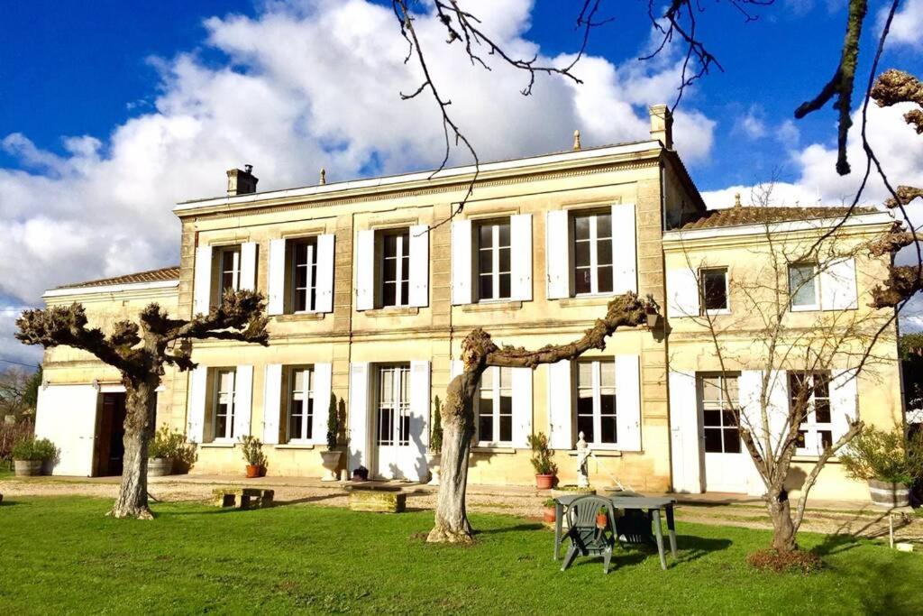 Chateau Roseyrol Proche Saint-Emilion Exterior photo
